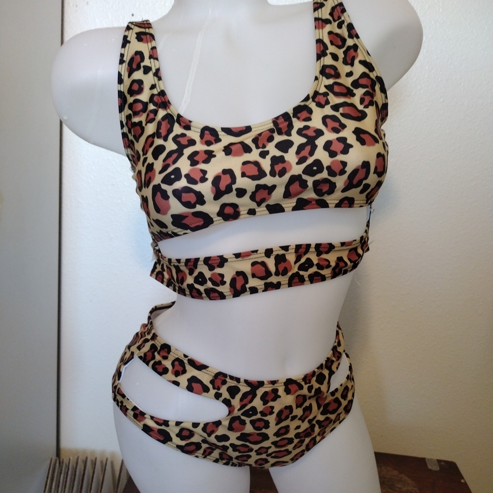 Summer Wear Animal Print Ladies Large Two Piece Sexy Lined Bikini